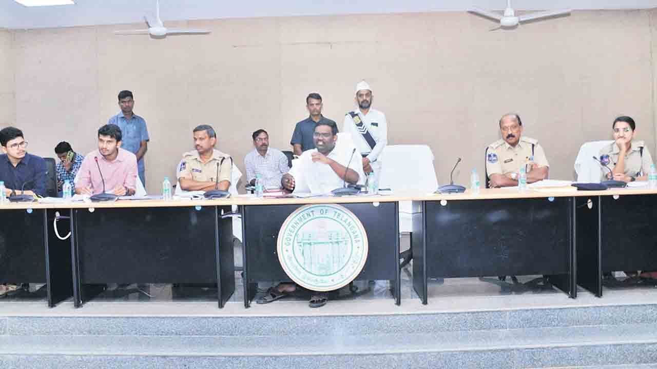 ‘హరితహారం’ లక్ష్య సాధనకు కృషిచేయాలి