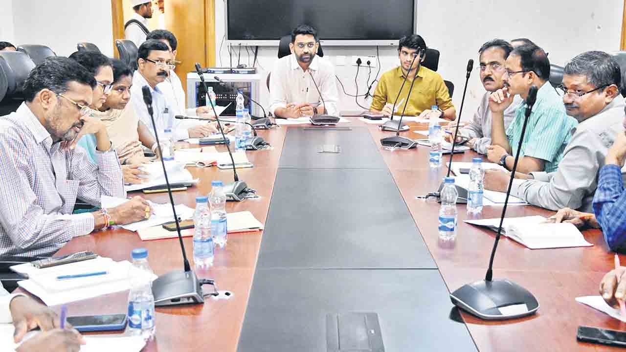 హరితహారం లక్ష్యాలను వందశాతం సాధించాలి