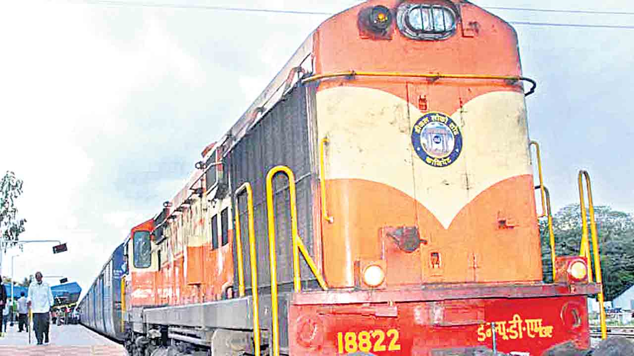 పలు రైళ్ల పునరుద్ధరణ