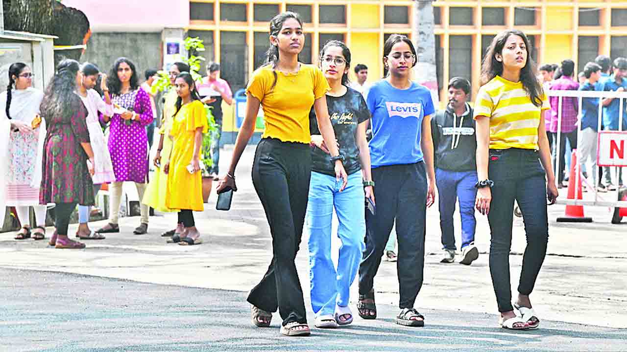 టెక్నోజియాన్‌.. అదిరెన్‌