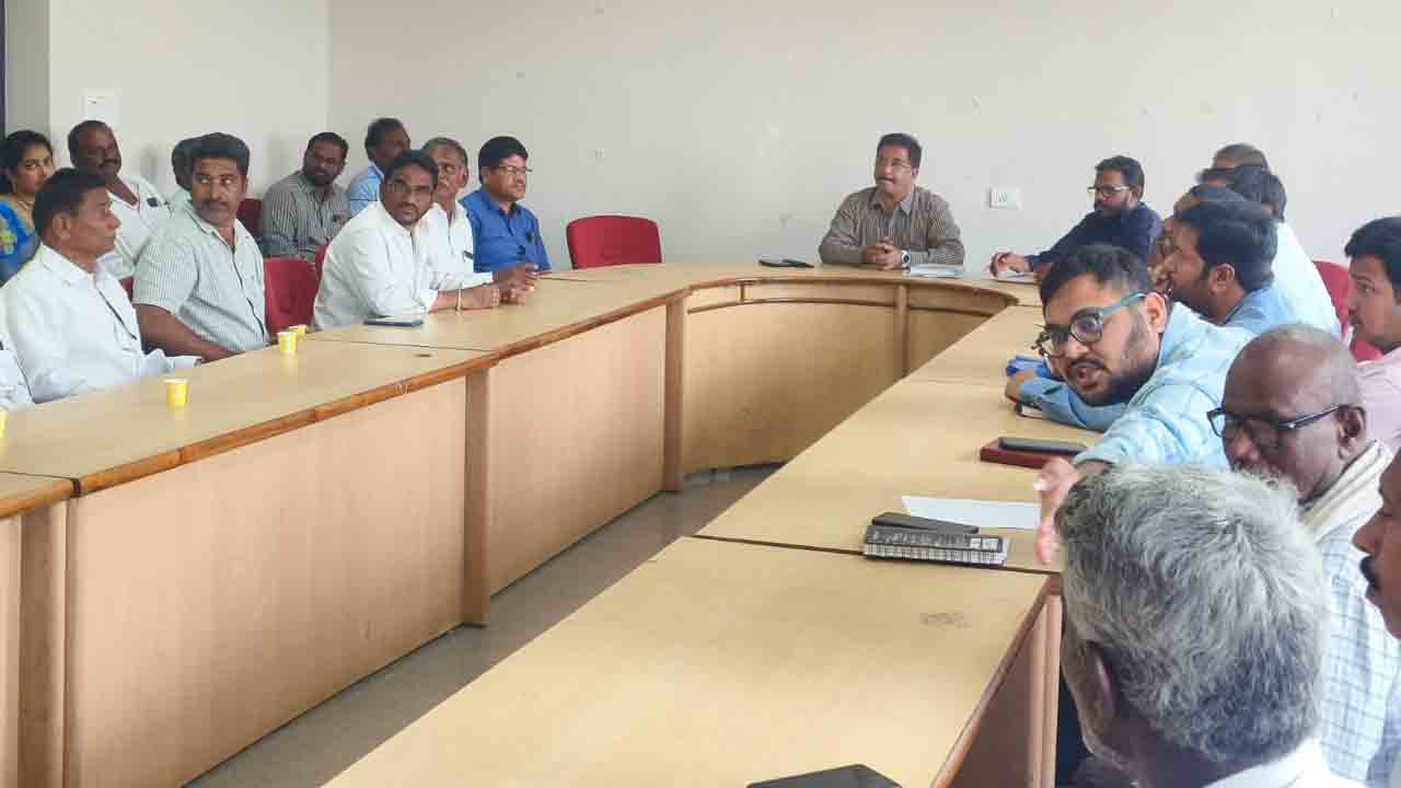 కార్డుదారులు ఈ కేవైసీ పూర్తి చేయాలి