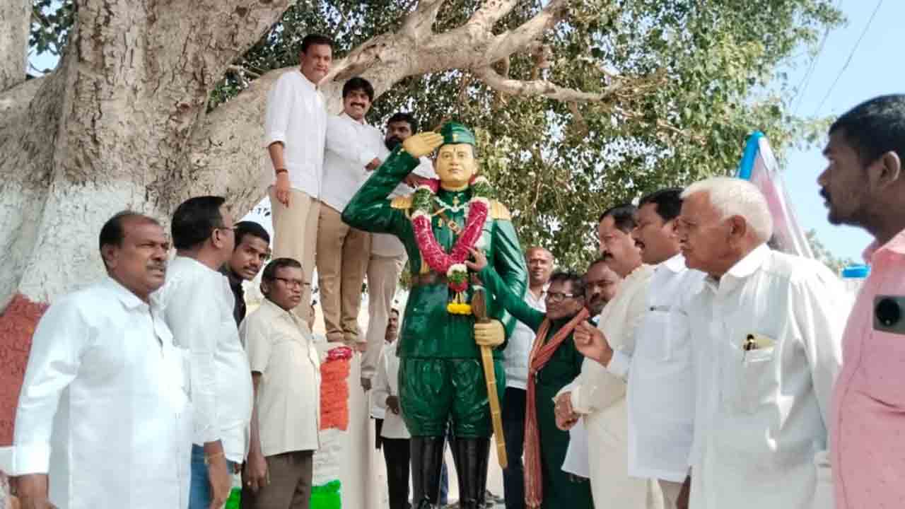 నేతాజీ సేవలు మరువలేనివి