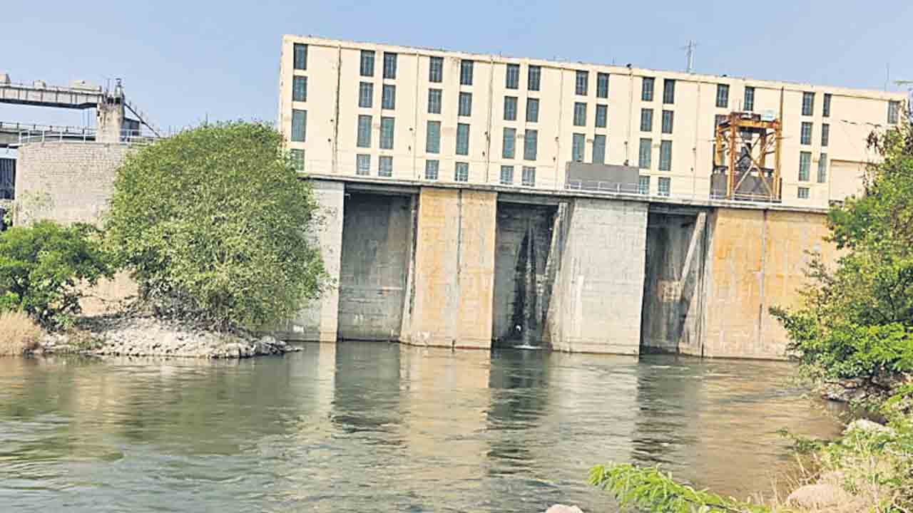 ఘనపూర్‌ ఆయకట్టుకు సింగూరు నీటి విడుదల