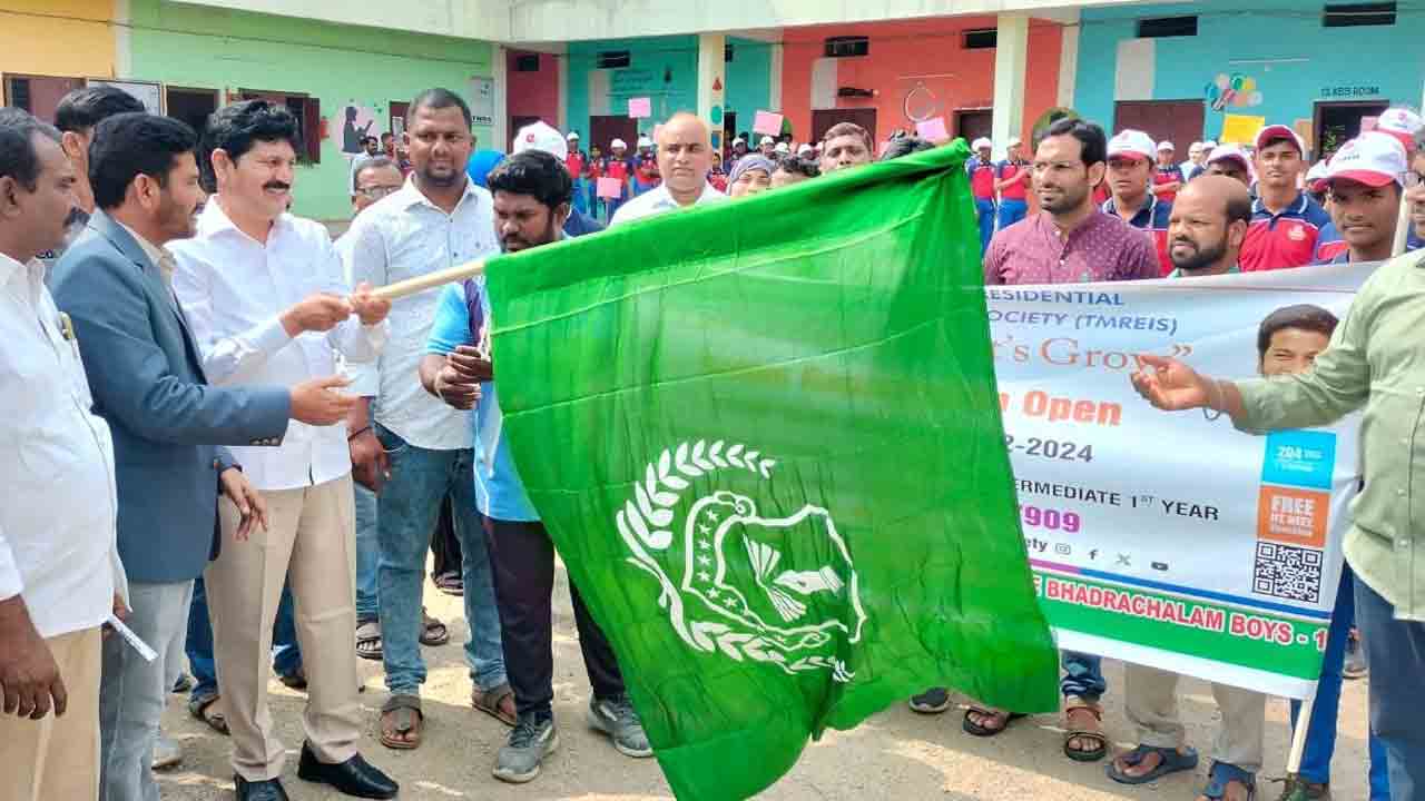 మెనూ కచ్చితంగా అమలు చేయాలి