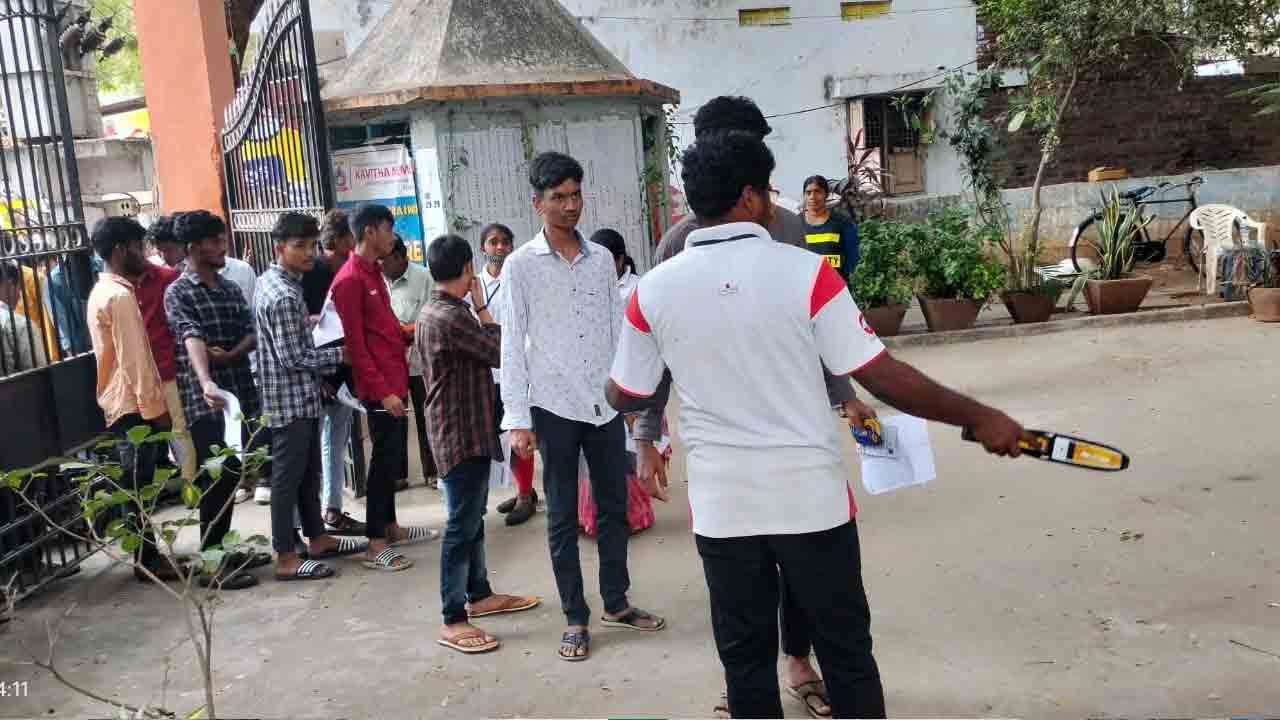 ప్రశాంతంగా జేఈఈ మెయిన్‌ ‘బీఆర్క్‌’