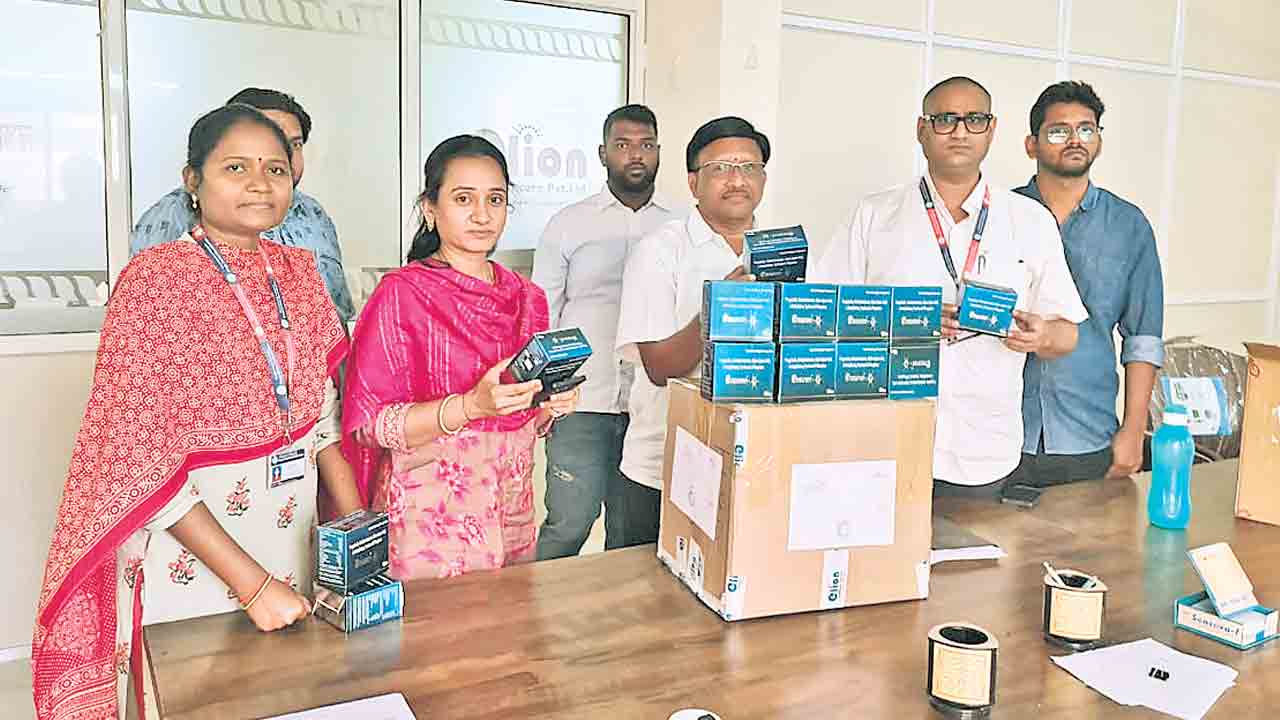 ఆహార ఉత్పత్తుల ముసుగులో.. నకిలీ మందులు