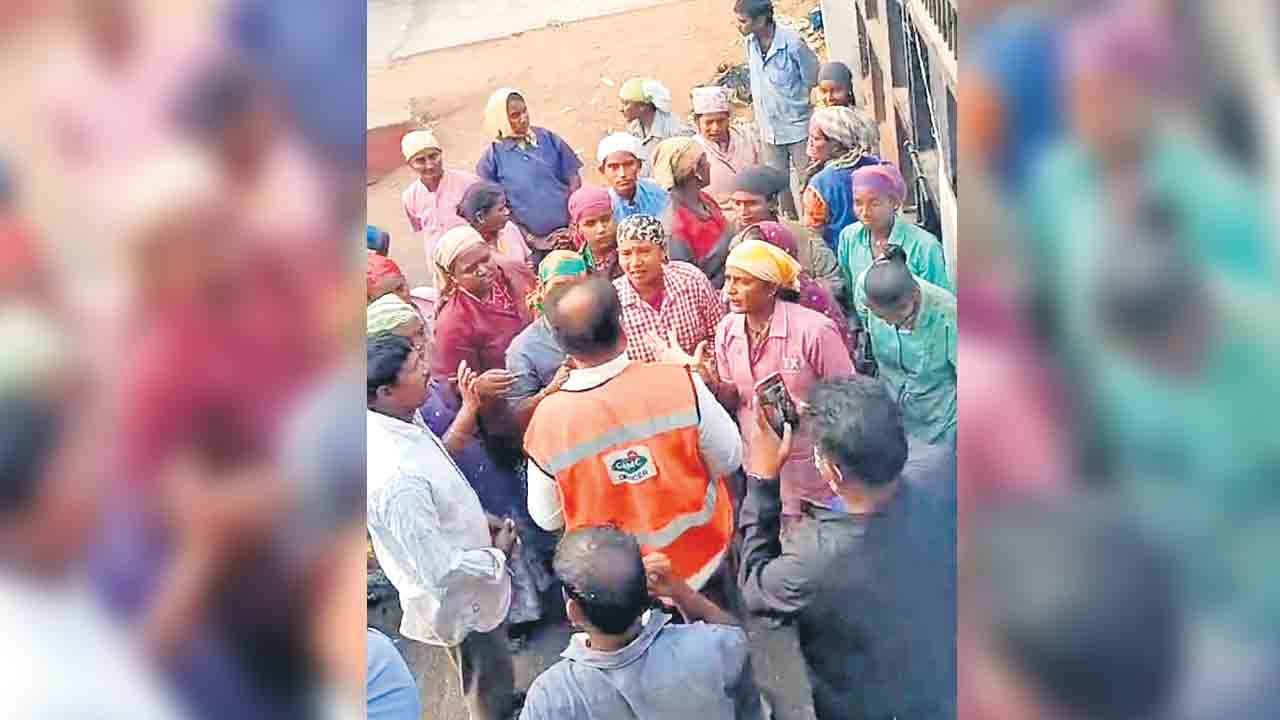 మా పొట్ట కొట్టొద్దు..