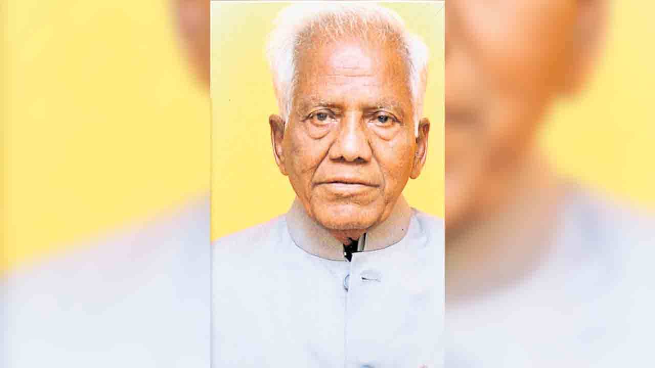 మాజీ ఎమ్మెల్యే మచ్చెందర్‌ రావు మృతి