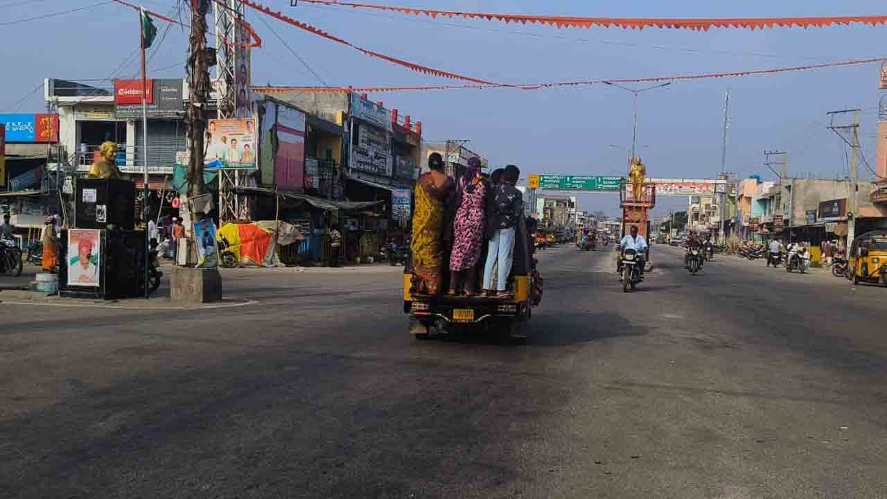 వలస బాటలో ఆయకట్టు కూలీలు