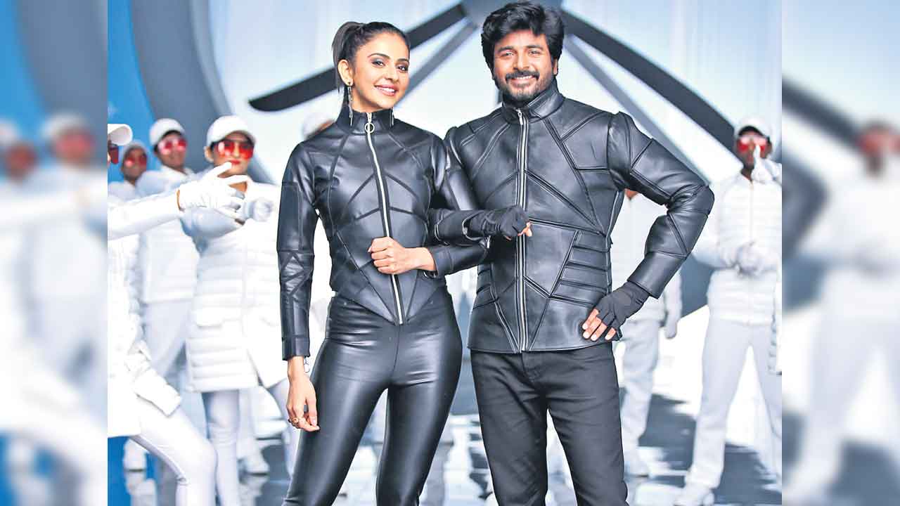 గ్రహాంతరవాసి కాన్సెప్ట్‌తో ‘అయలాన్‌’