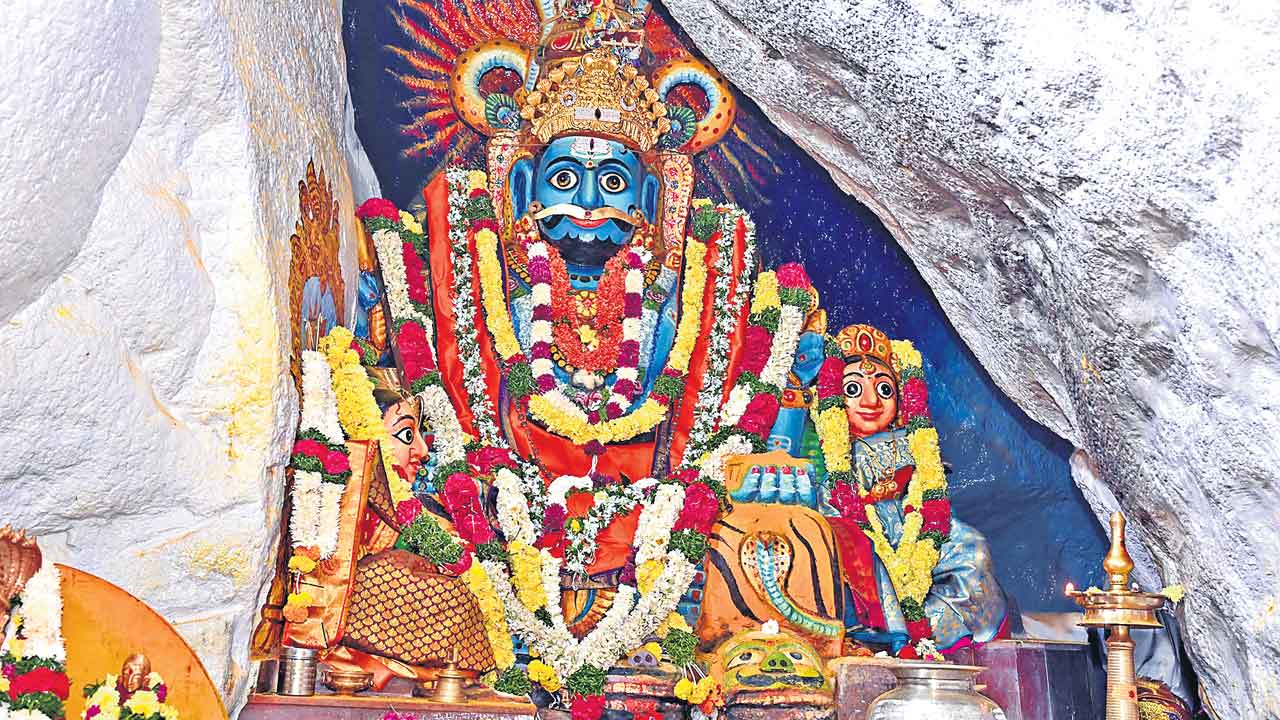 కల్యాణం చూతమురారండి