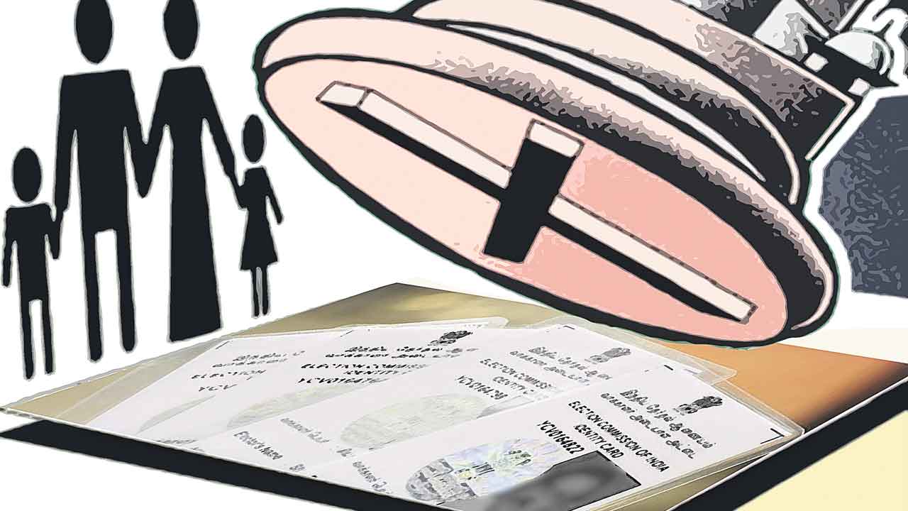 జిల్లా ఓటర్లు 35,57,415