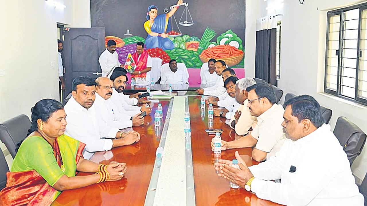 పటాన్‌చెరు మార్కెట్‌ను ఆదర్శంగా తీర్చిదిద్దుతా