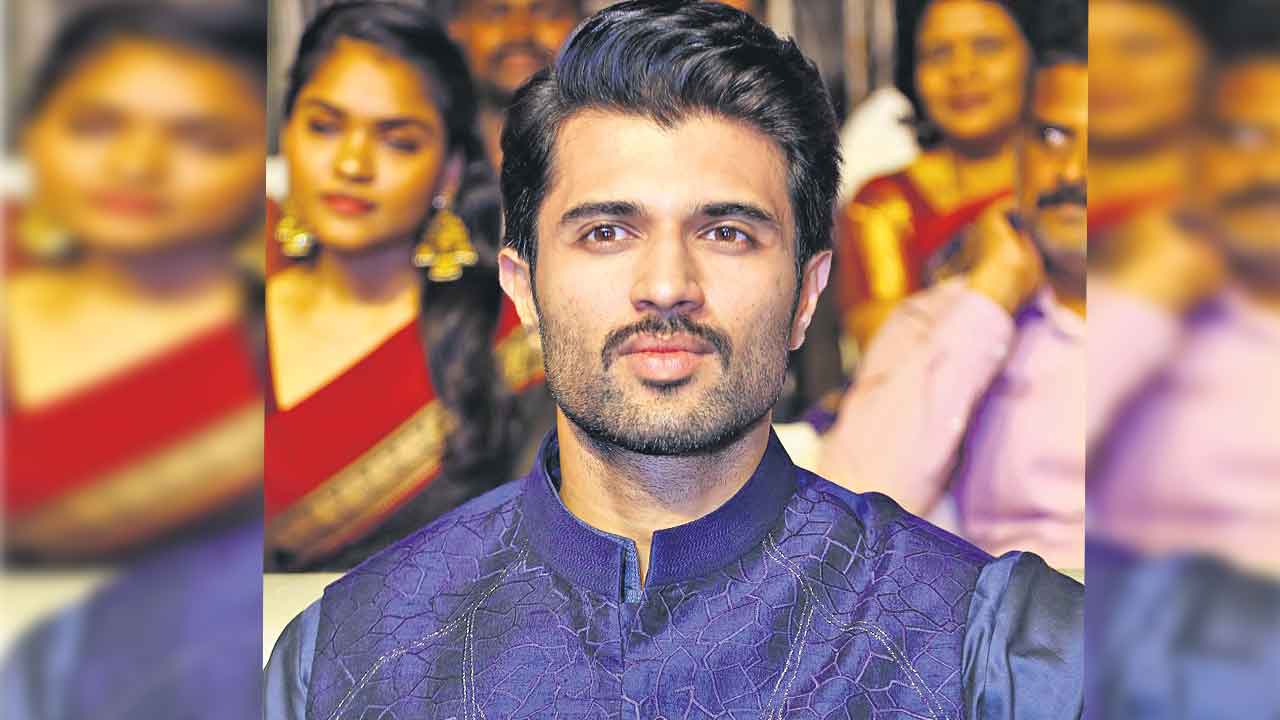 Vijay Devarakonda | ఆ వార్తల్ని నమ్మొద్దు!