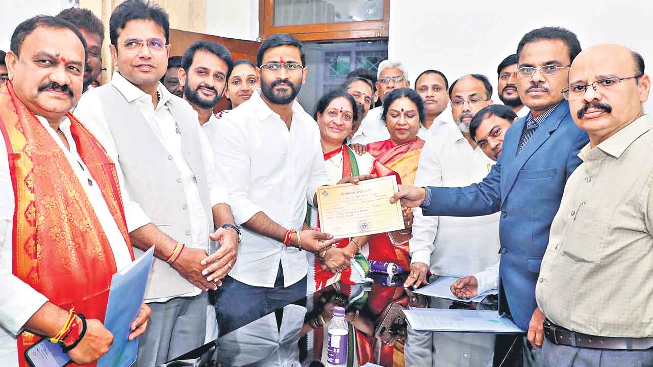 ఎమ్మెల్సీలుగా వెంకట్‌, మహేశ్‌గౌడ్‌