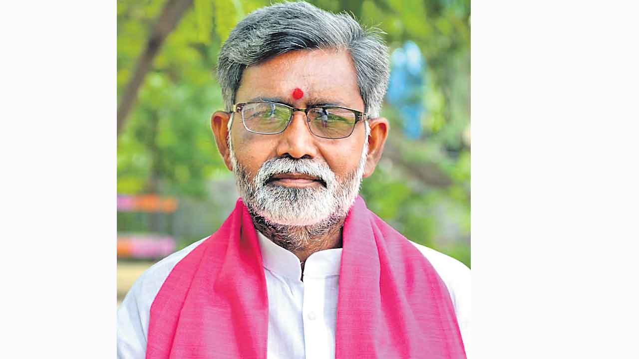 బీసీబంధు అమలు చేయాలి