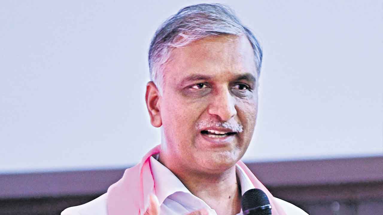 Harish Rao | ఎన్నికల్లోపే గ్యారెంటీలు నెరవేర్చాలి.. ‘లోక్‌సభ కోడ్‌’ సాకుతో తప్పించుకొనే పనిలో రేవంత్‌రెడ్డి ప్రభుత్వం