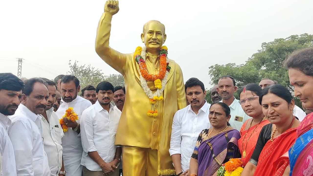 నర్సింహయ్యకు ఘన నివాళి