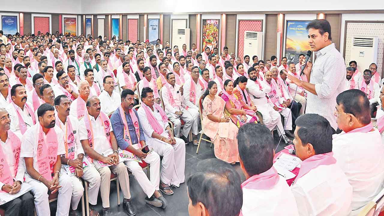 KTR | తెలంగాణ పదాన్నే చెరిపేసే కుట్ర.. బీఆర్‌ఎస్‌ లేకుంటే రాష్ర్టానికి ముప్పే: కేటీఆర్‌