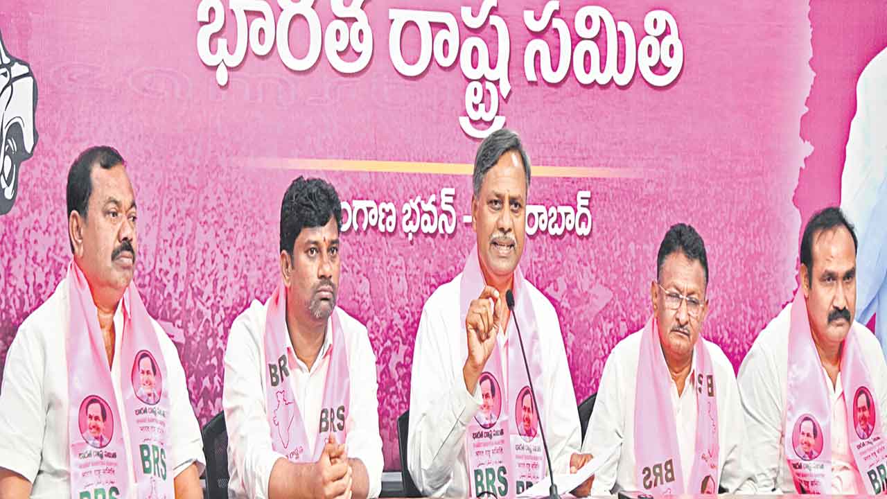 తీన్మార్‌ మల్లన్నపై పరువు నష్టం దావా వేస్తాం.. ఎమ్మెల్యే పల్లా రాజేశ్వర్‌రెడ్డి