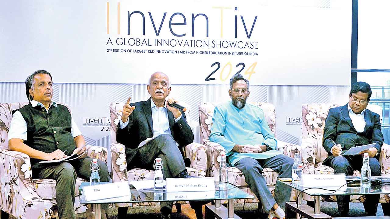 ఐఐటీహెచ్‌లో ఇన్నోవేషన్‌ ఫెయిర్‌