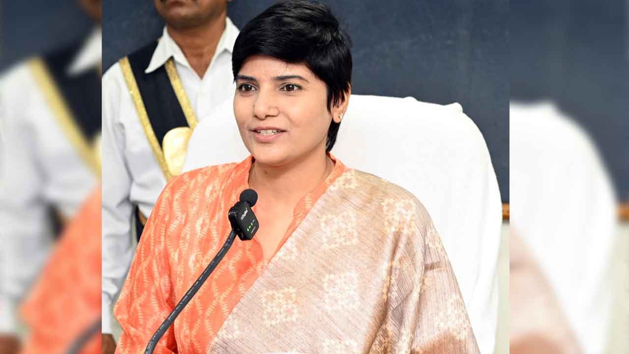 పట్టని పట్టభద్రులు