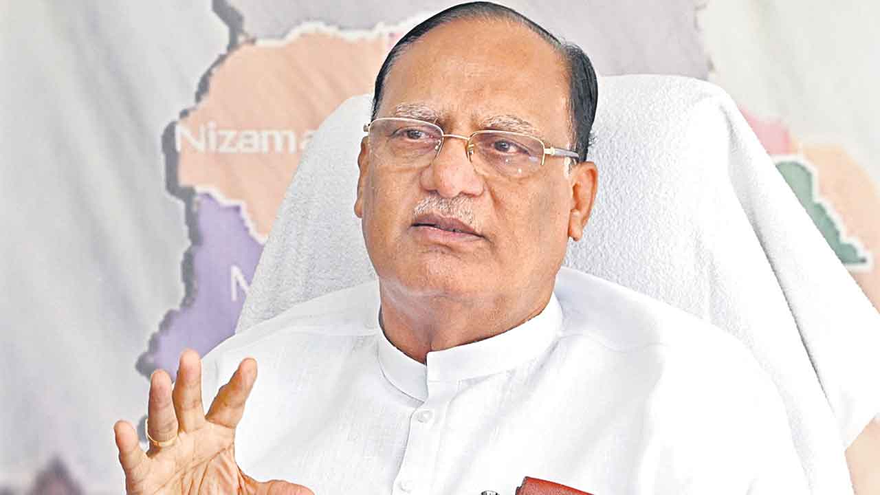 కోదండరాం సమాచారం ఇవ్వకుండా వచ్చారు