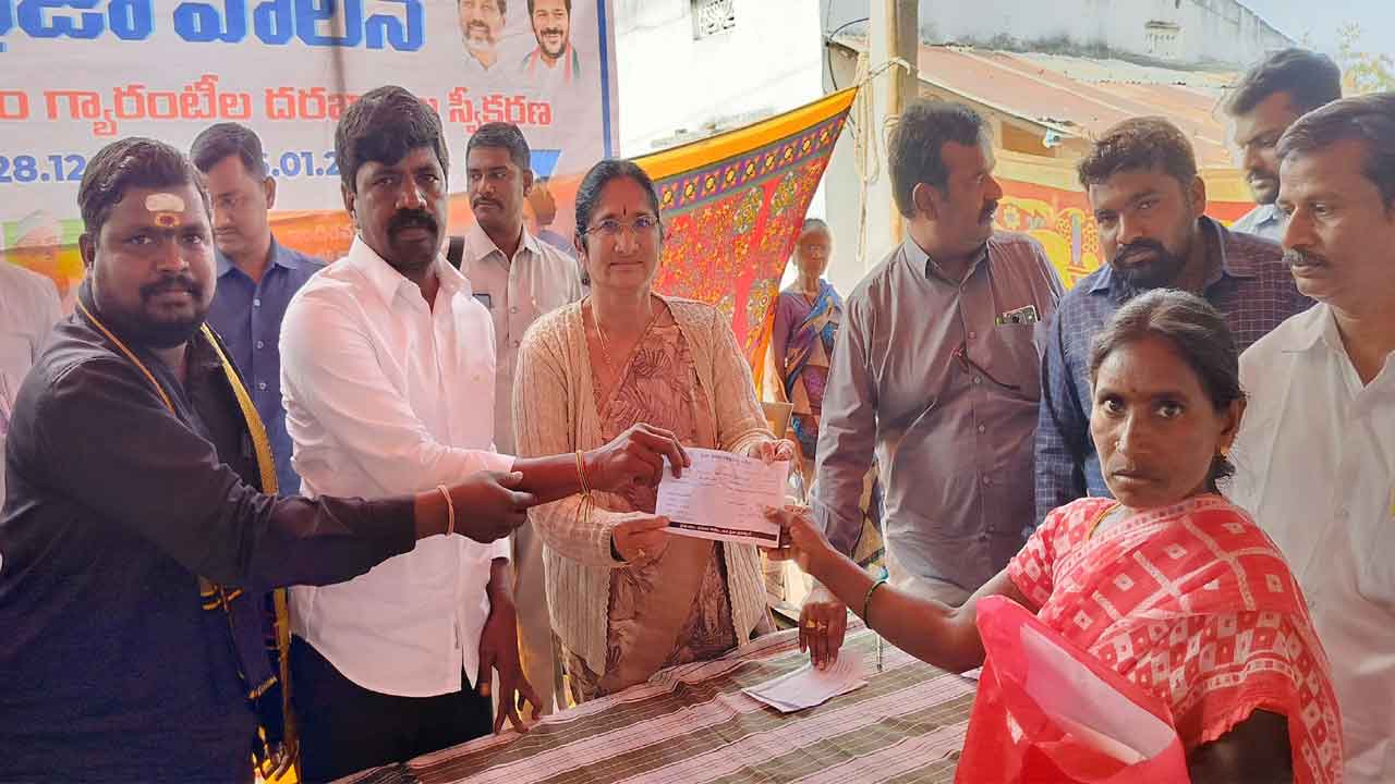 అర్హులందరికీ సంక్షేమ పథకాలు