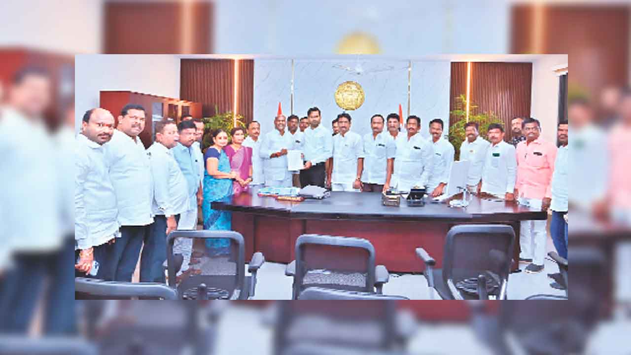 సంక్షేమ పథకాల రద్దుకు కాంగ్రెస్‌ కుట్ర