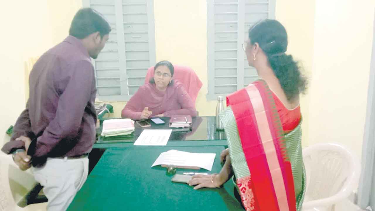 పకడ్బందీగా ఆన్‌లైన్‌లో నమోదు చేయాలి