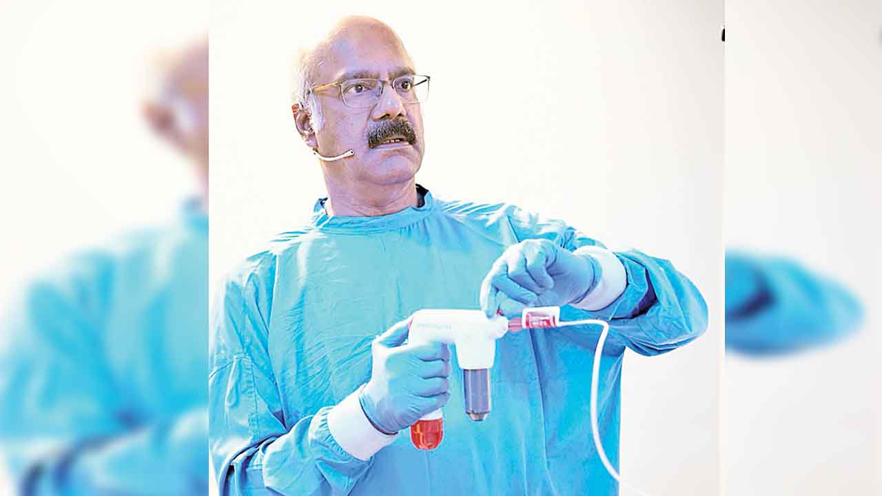 గ్యాస్ట్రో ఇంటర్‌స్టెనల్‌ బ్లీడింగ్‌కు హెమోస్ప్రేతో చెక్‌