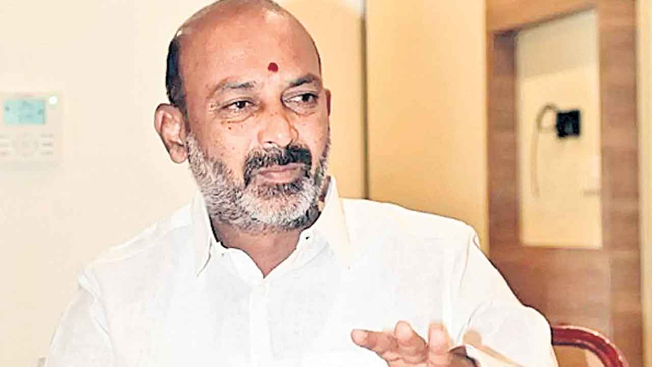 సర్పంచ్‌ల పెండింగ్‌ బిల్లులు చెల్లించండి