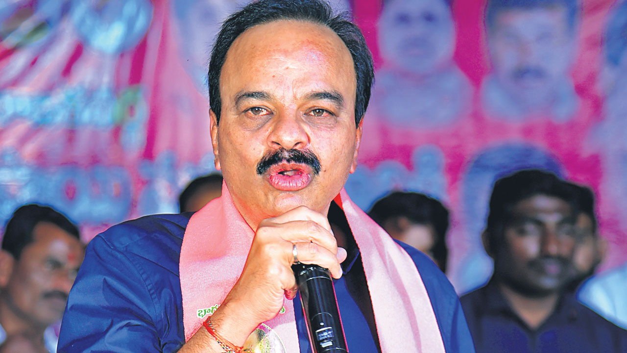 ప్రతి కార్యకర్త సైనికుడిలా పనిచేయాలి