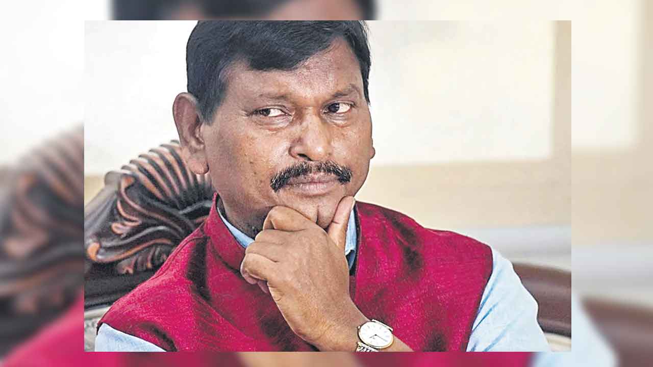 రెండేైండ్లెనా జాడ లేదు!