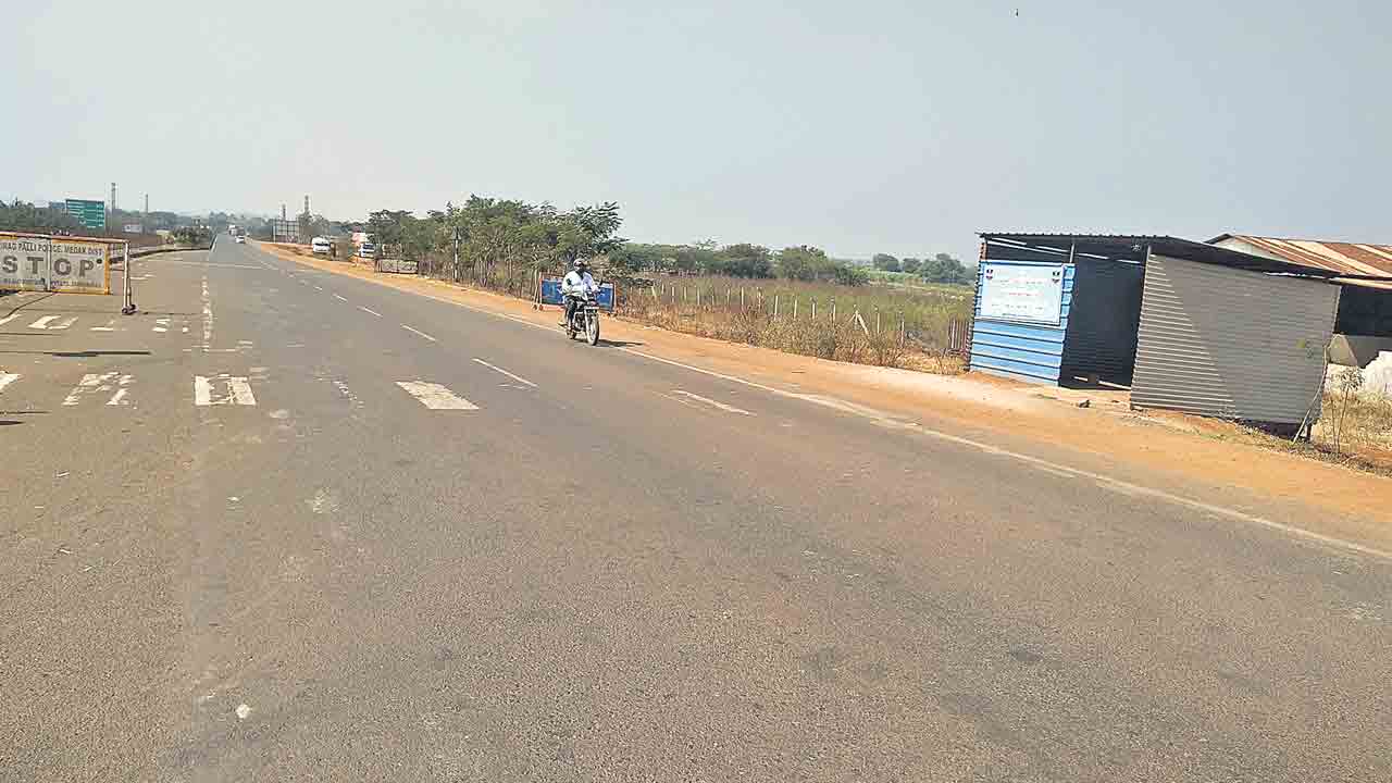 ‘సరిహద్దు’ గేట్లు ఎత్తేశారు..!