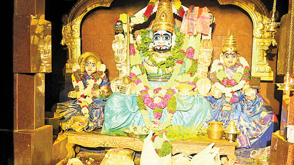 ఐలోని మల్లన్నకు కోటి దండాలు