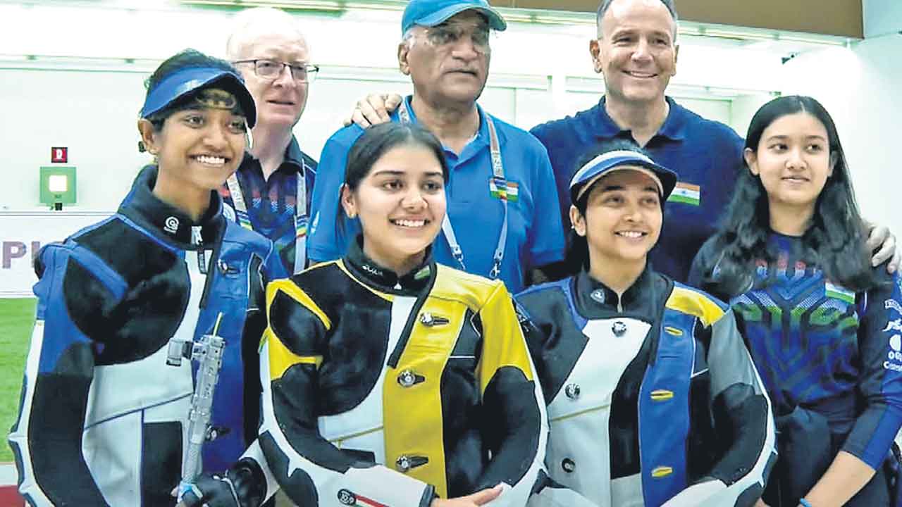 భారత్‌ పతక జోరు