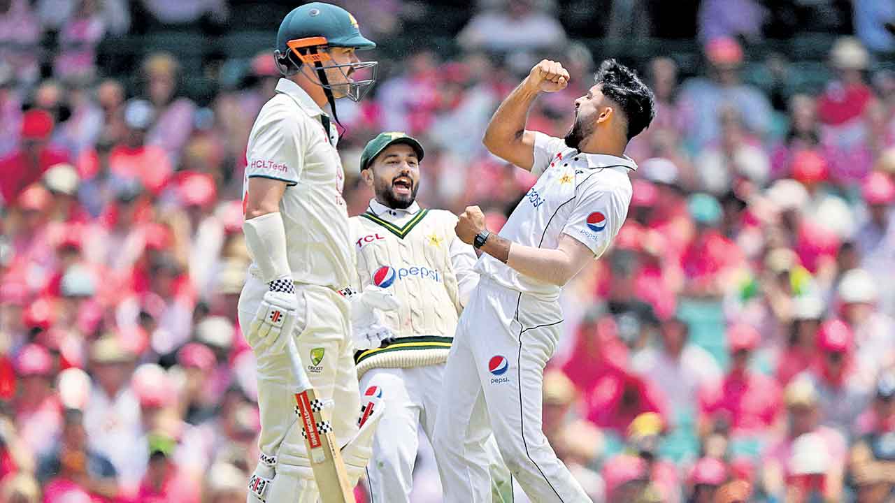 పాకిస్థాన్‌ 68/7