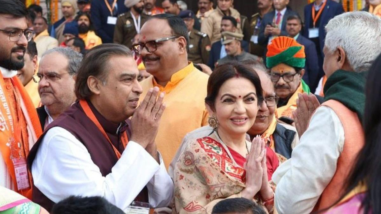 Ayodhya | అయోధ్య రామయ్య ప్రాణ ప్రతిష్ఠ వేడుక.. తరలివచ్చిన పారిశ్రామికవేత్తలు..