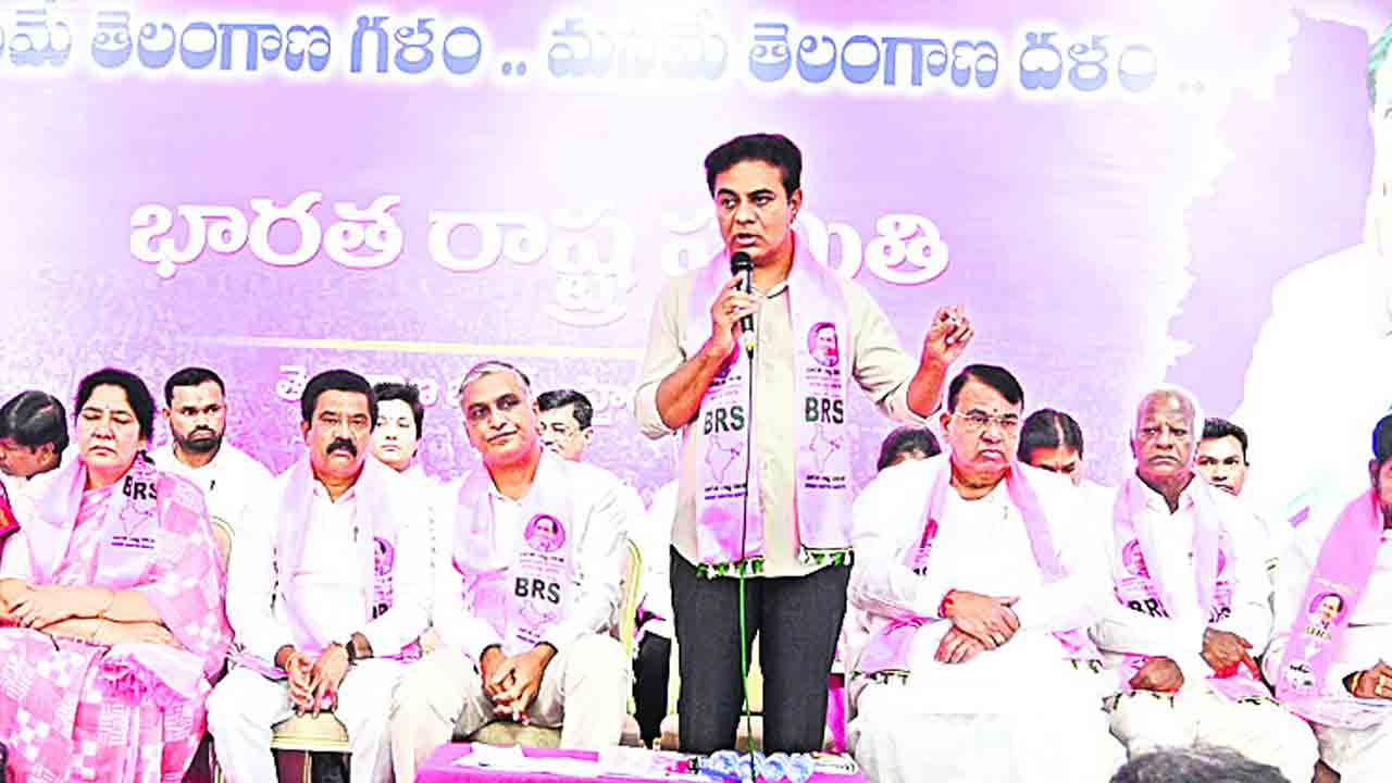 మానుకోట గడ్డపై గులాబీజెండా ఎగరాలి