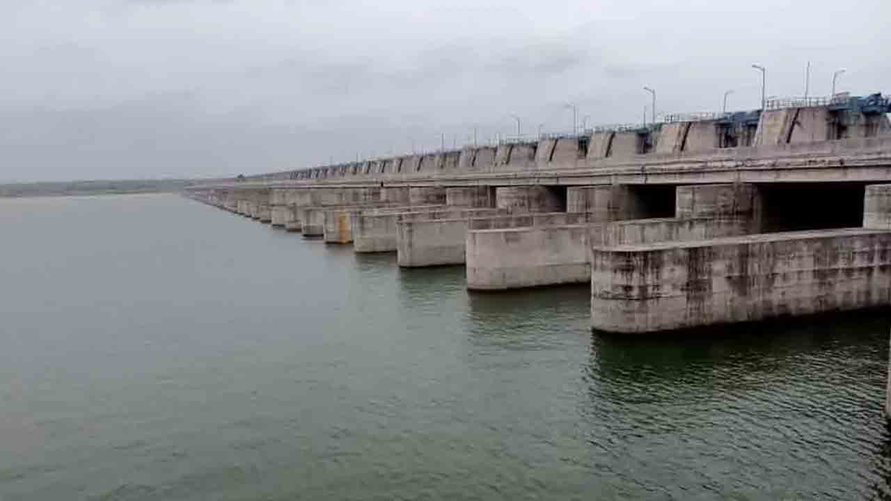 అన్నారంలో ఇన్వెస్టిగేషన్‌ పనులకు ఆటంకం