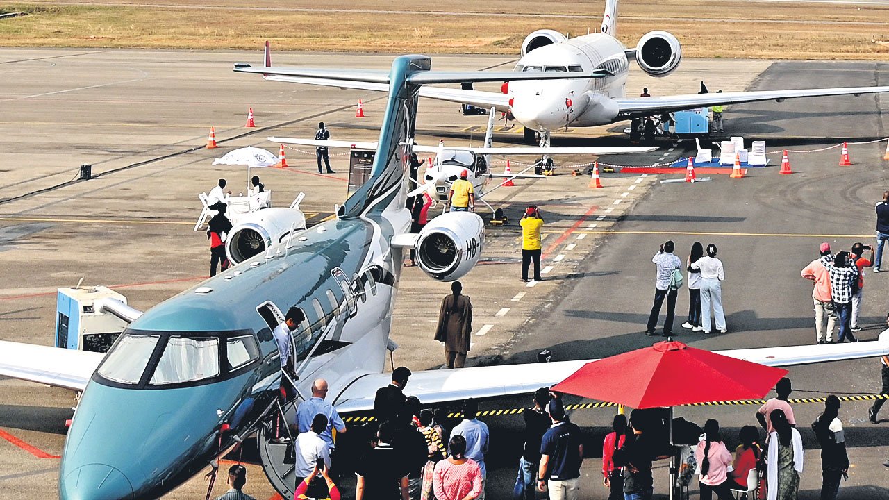 అలా.. ఆకాశవీధిలో..