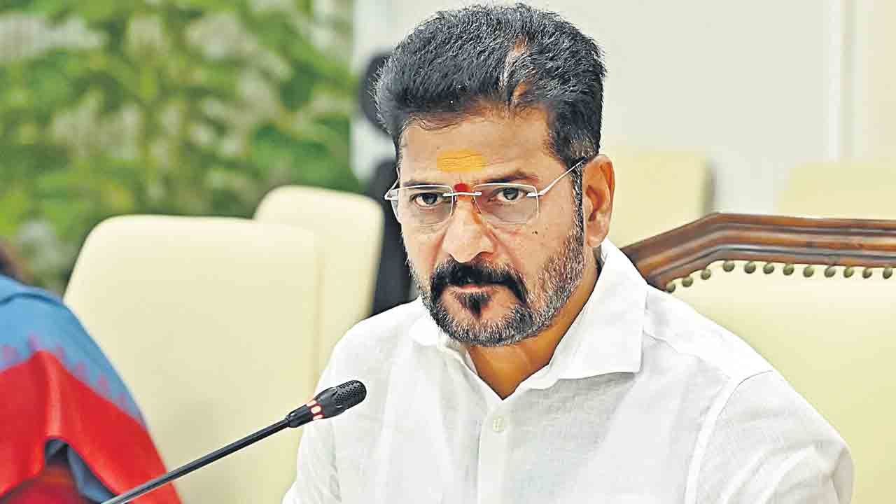 ఎన్నికలలోపే సంక్షేమ పథకాలు