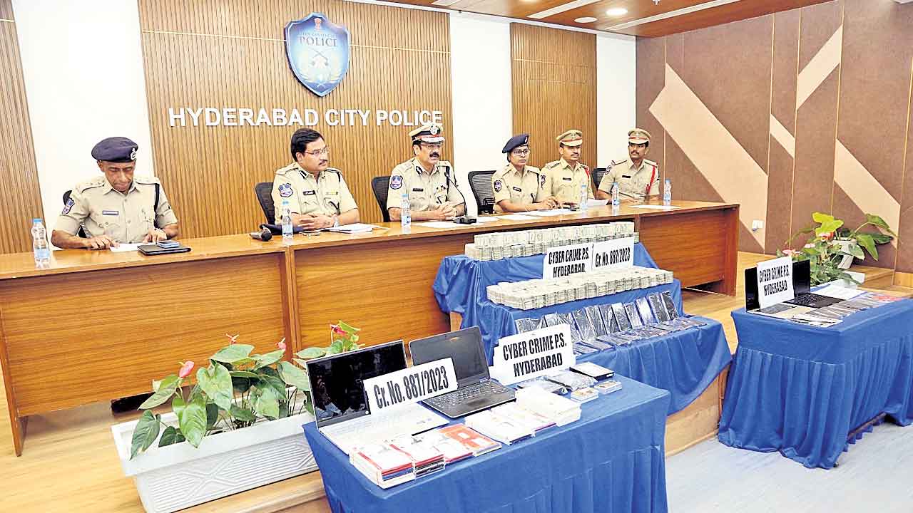 ఆన్‌లైన్‌ గేమ్‌ పేరుతో సైబర్‌ మోసం