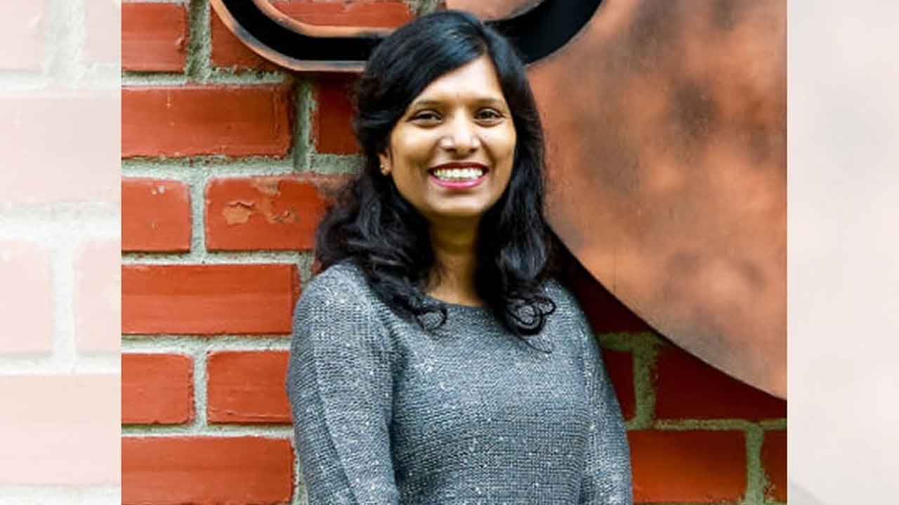 ఇంటింటా ఇన్నోవేటర్‌తో వంద ఆవిష్కరణలు