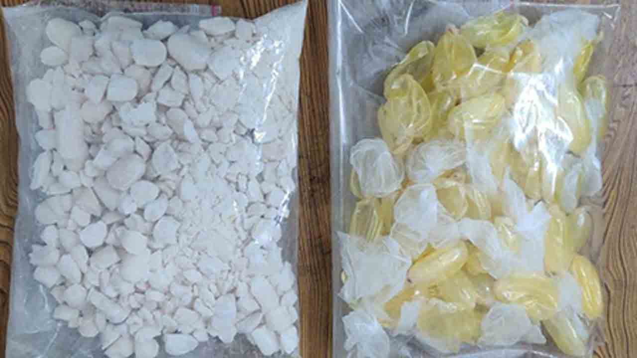 Cocaine | ముంబై ఎయిర్‌పోర్ట్‌లో రూ.6 కోట్ల విలువైన డ్రగ్స్‌ పట్టివేత