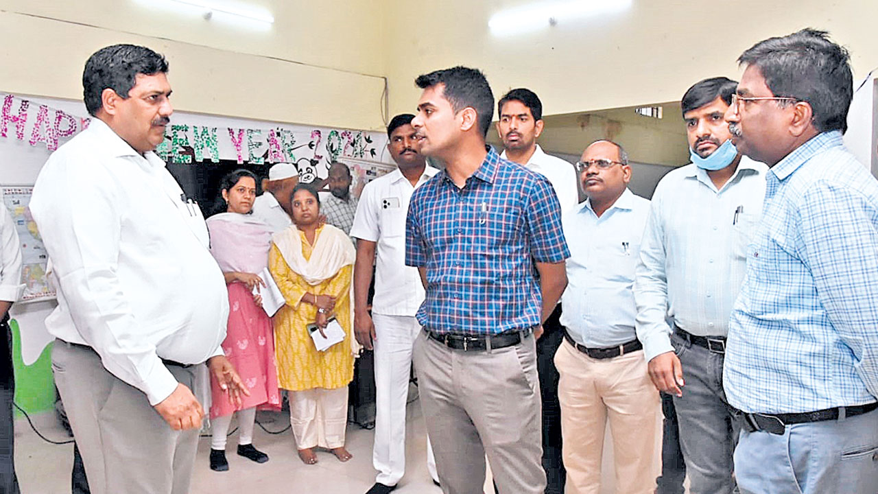 శిశువిహార్‌ పిల్లలకు సర్టిఫికెట్‌ కేంద్రాలు