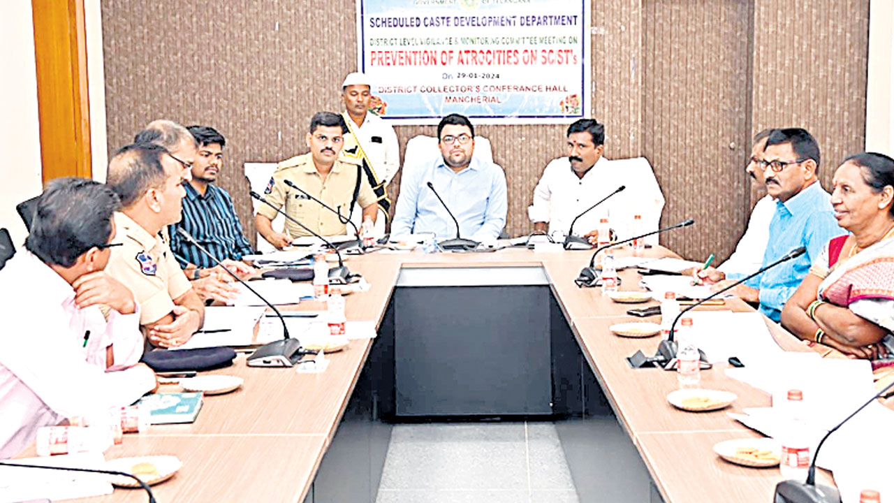 హక్కులపై అవగాహన ఉండాలి