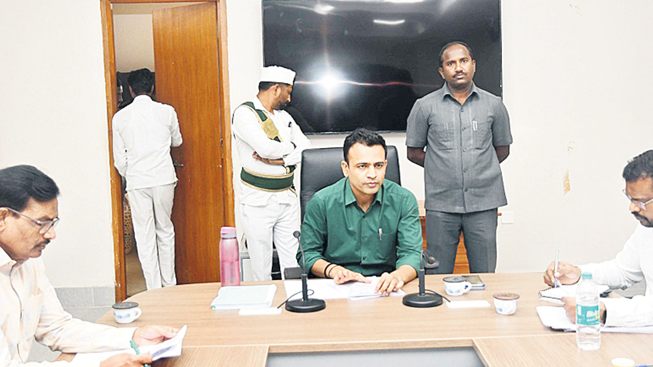 ఓటరు జాబితా సవరణ పకడ్బందీగా నిర్వహించాలి