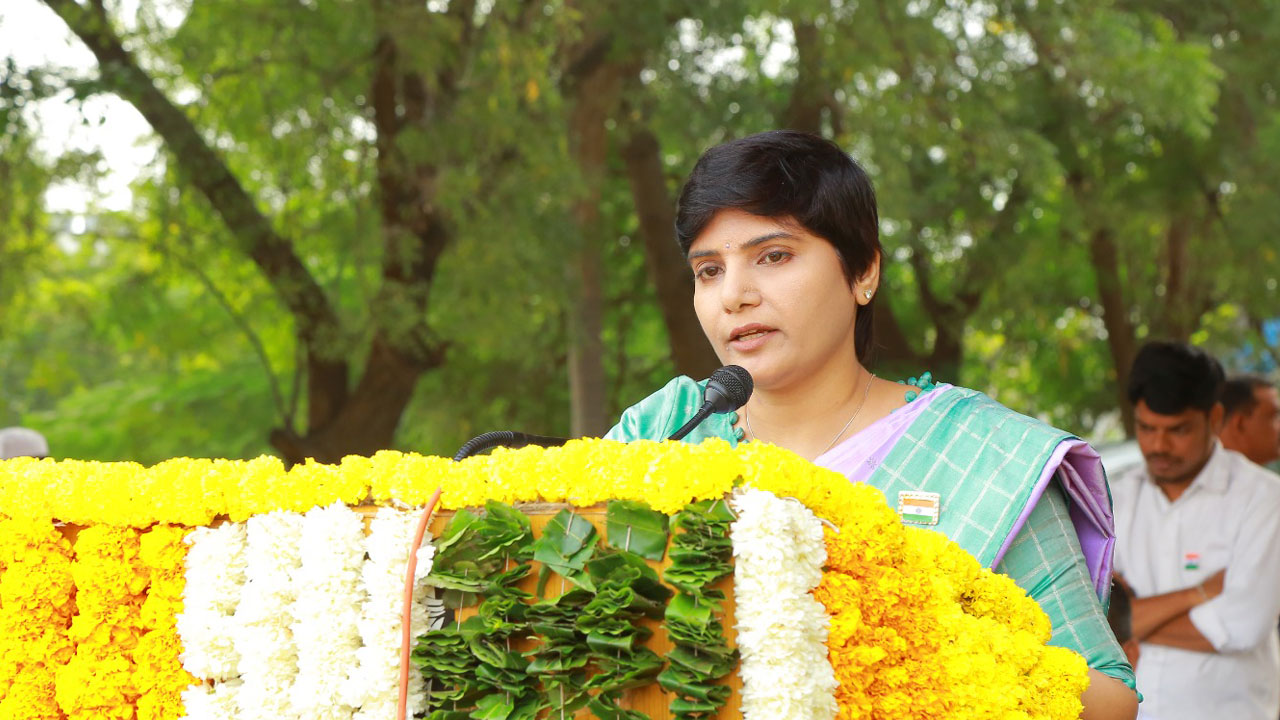 అర్హులందరికీ సంక్షేమ ఫలాలు